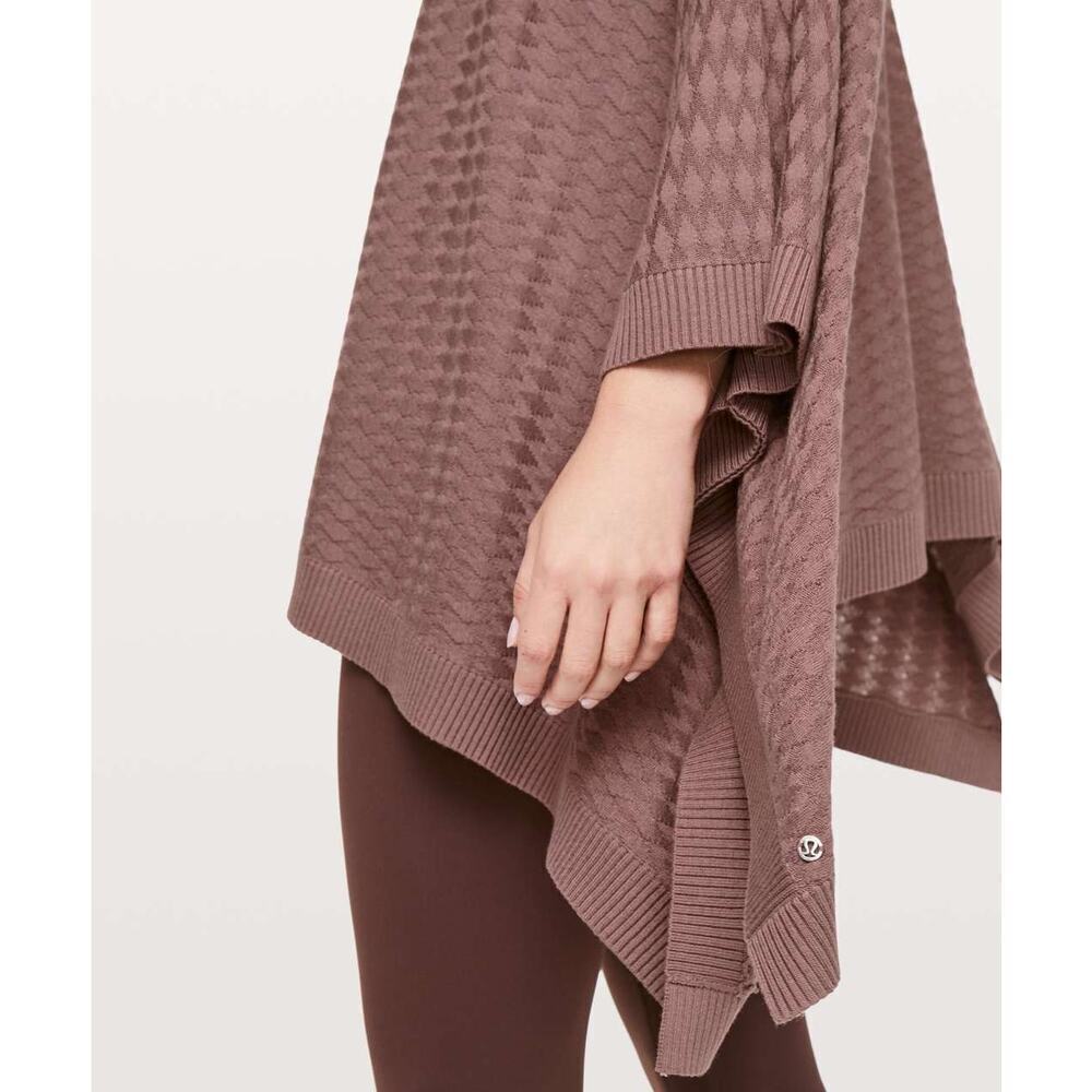 Lululemon Divinity Poncho Spanish Oak Shawl Wrap